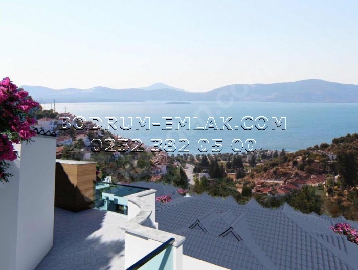 Bodrum Güllük’te Plajlı Sitede Satılık 2+1 Dubleks Daireler Bodrum